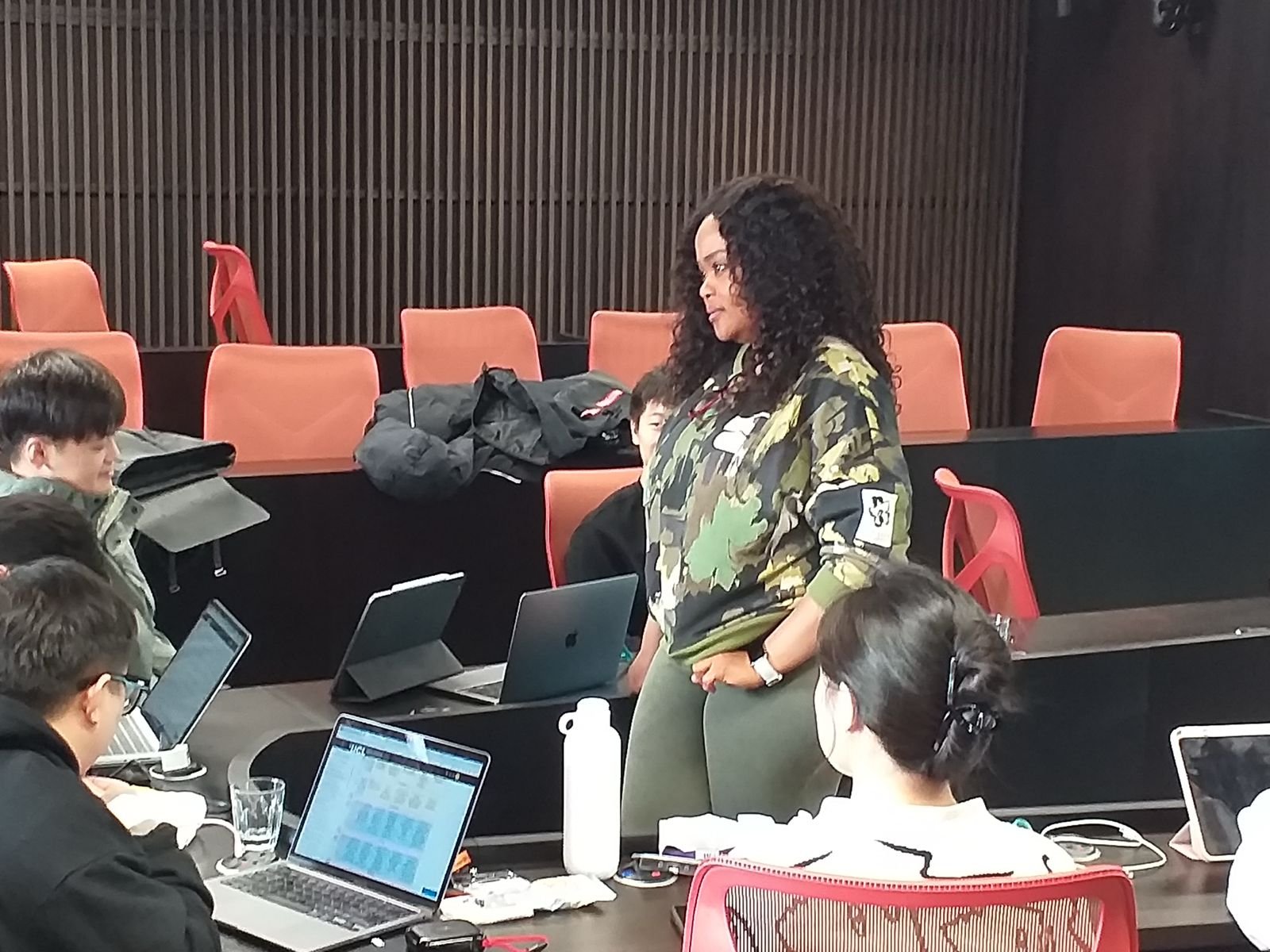 Dr Bonahis Oko engaging with students during an academic teaching session